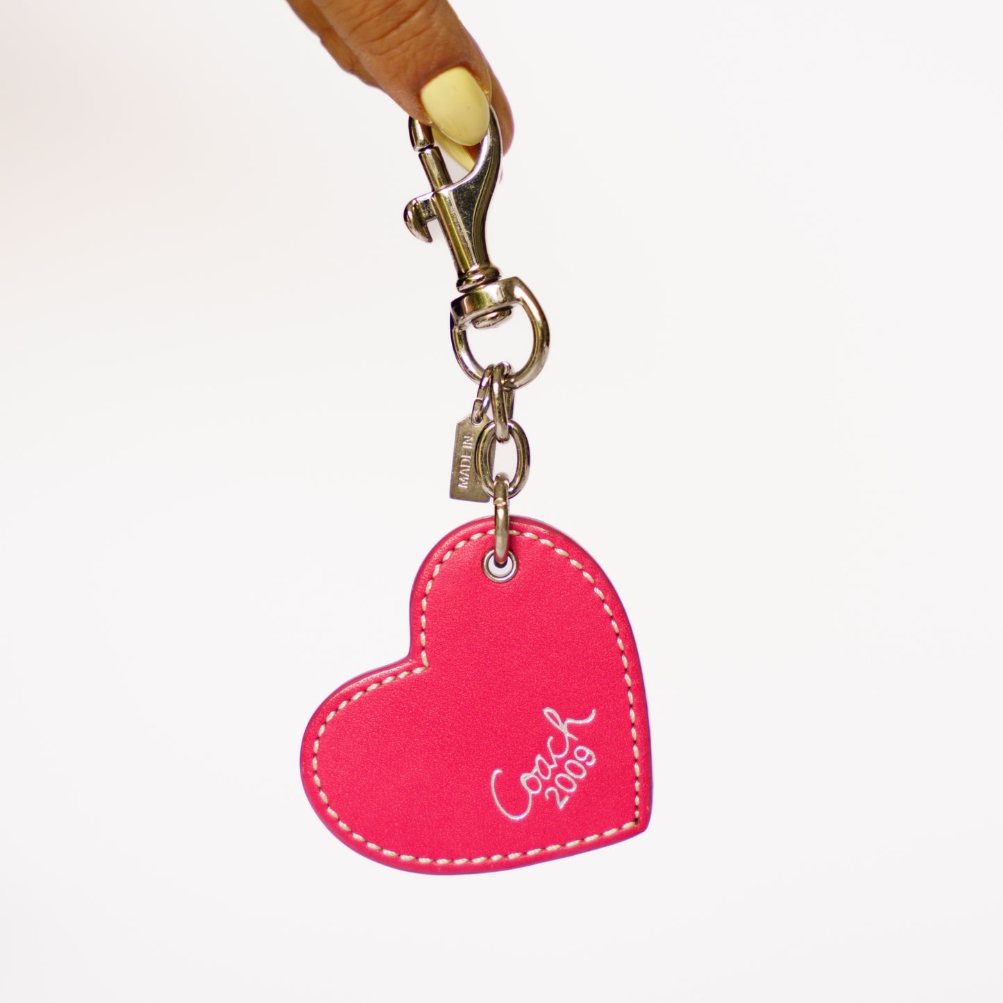 Coach Heart Key Bag Charm Year 2009 010925B324