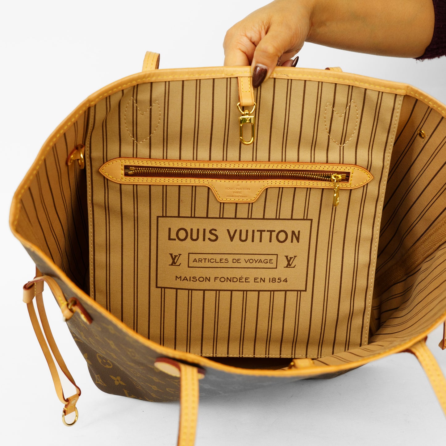 Louis Vuitton Neverfull MM in Monogram Canvas Dark Beige Interior 061125B16