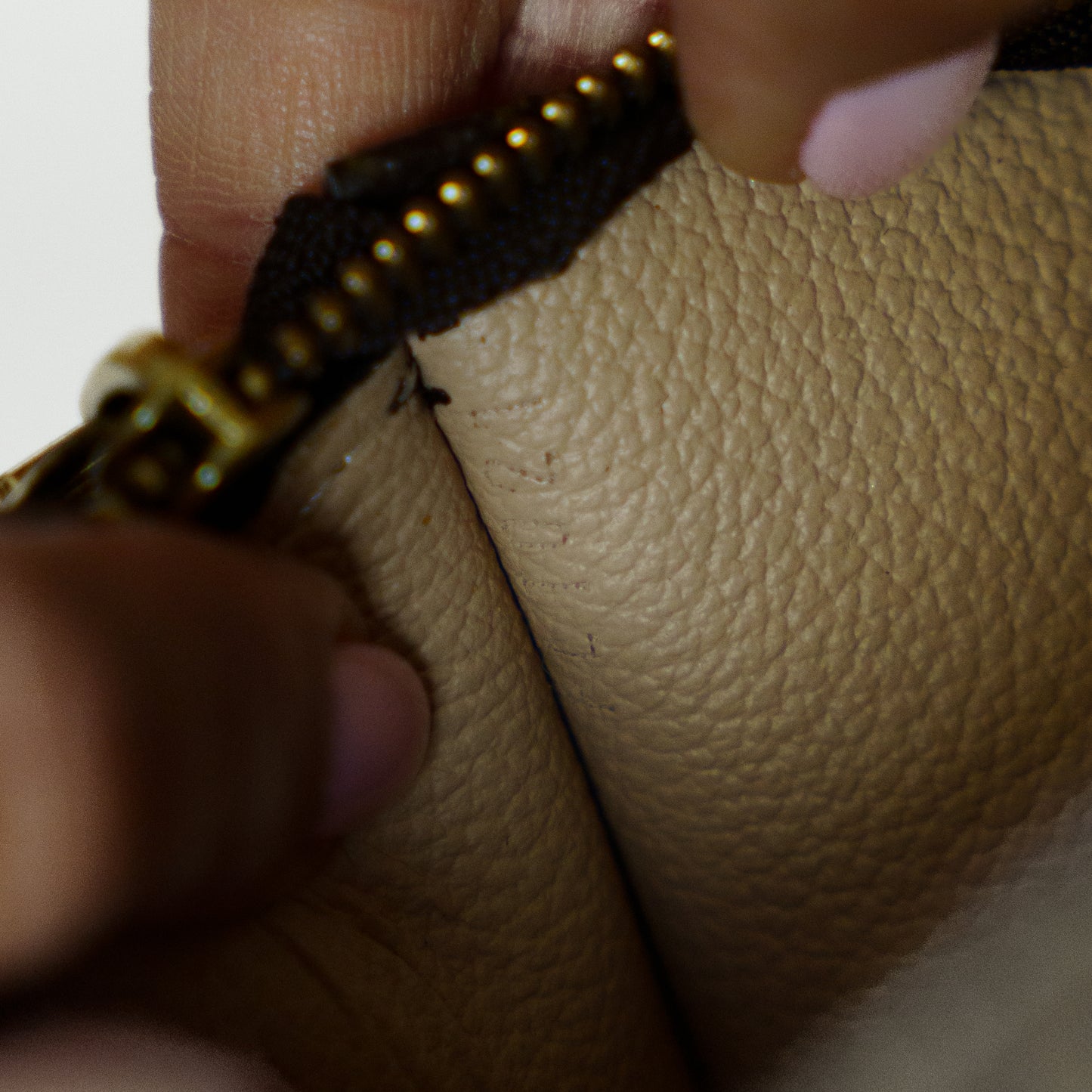 Louis Vuitton Bucket Pouch PM in Monogram Canvas 131125B208