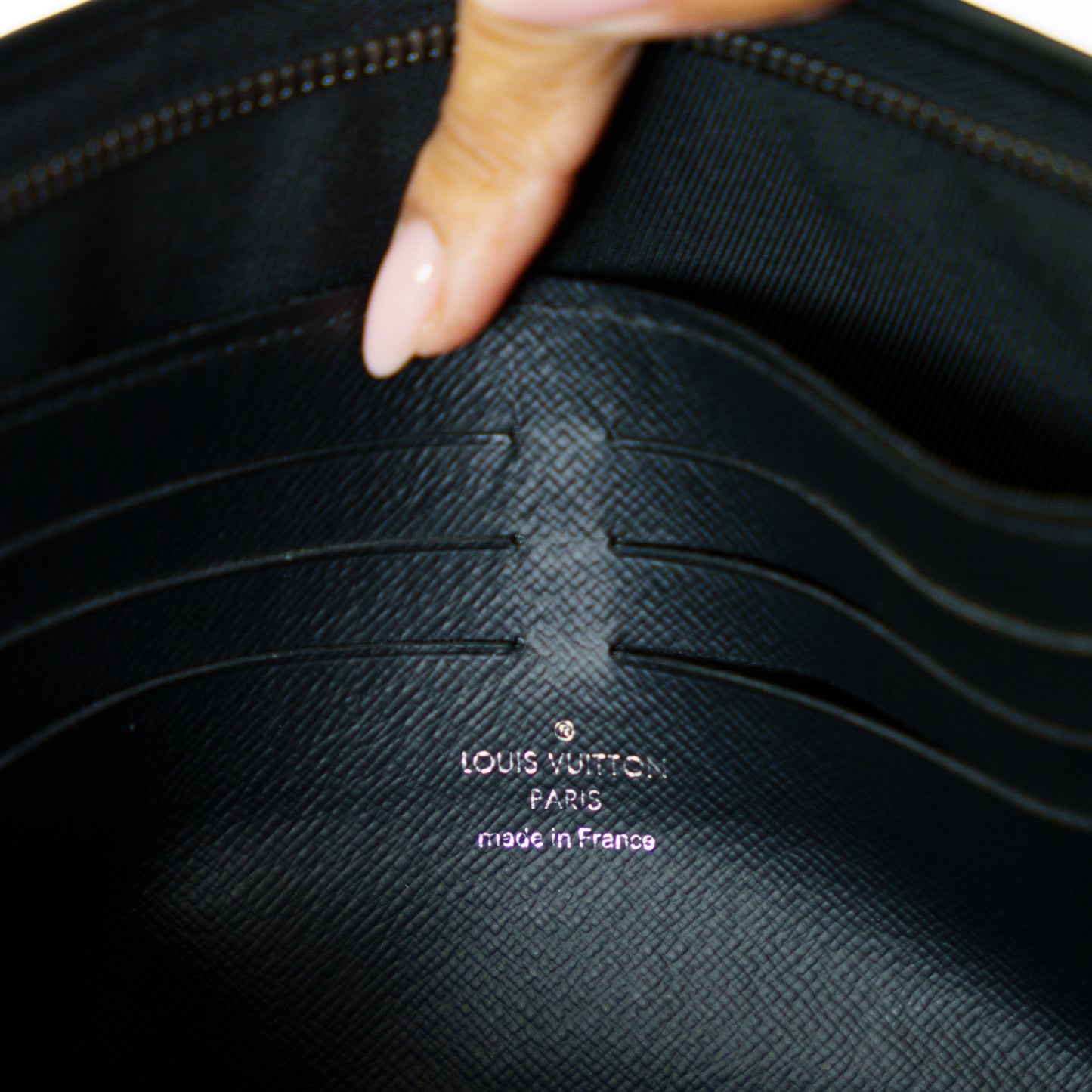 Louis Vuitton Pochette Voyage in Monogram Eclipse 250925B88