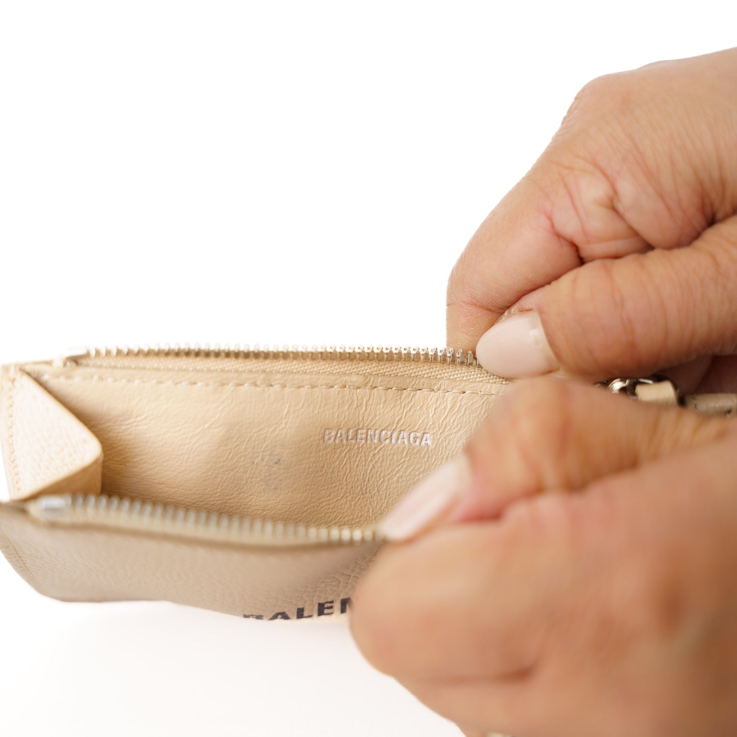 Balenciaga Zippered Card Coin Purse 290126B24