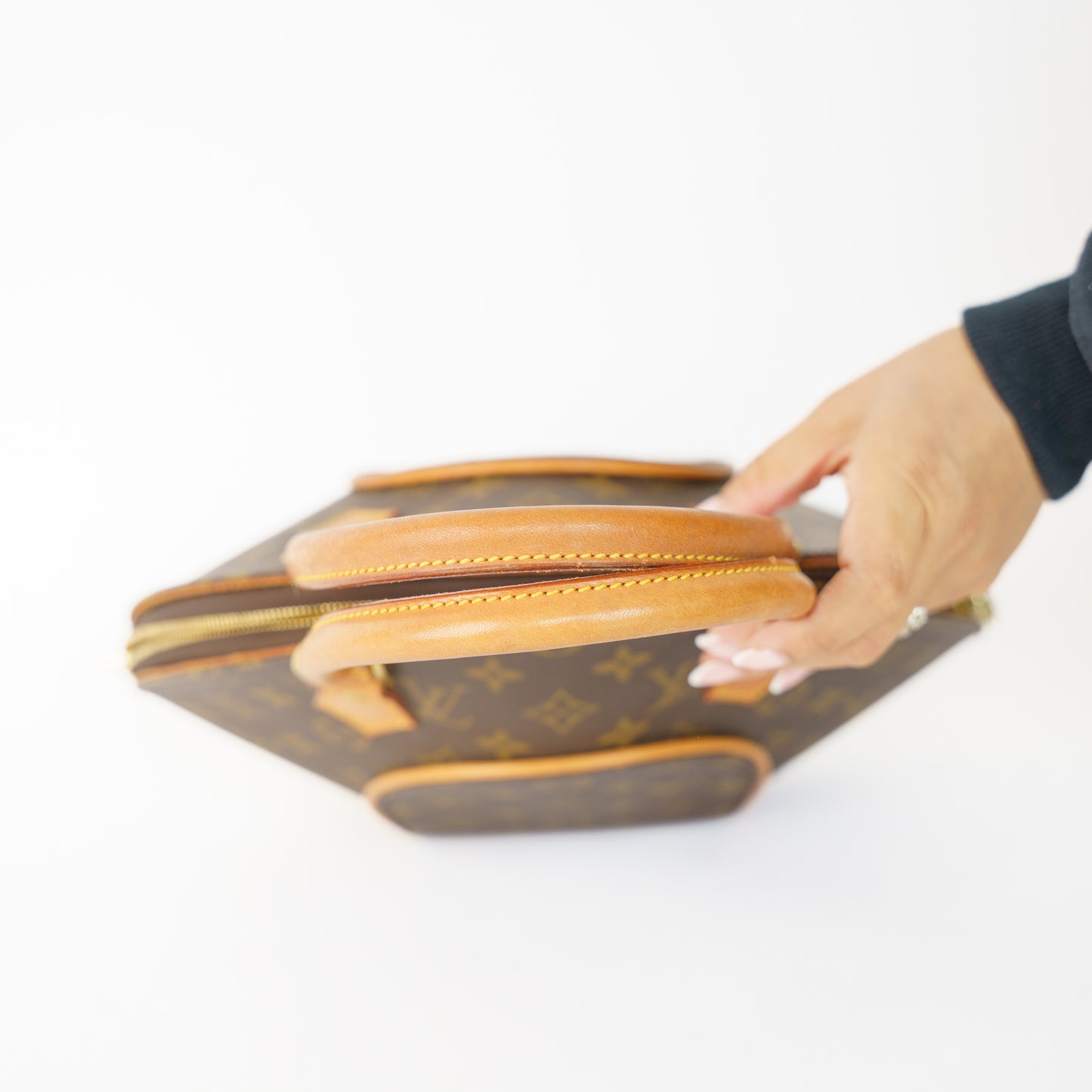 Louis Vuitton Ellipse PM in Monogram MI0020 050526B03