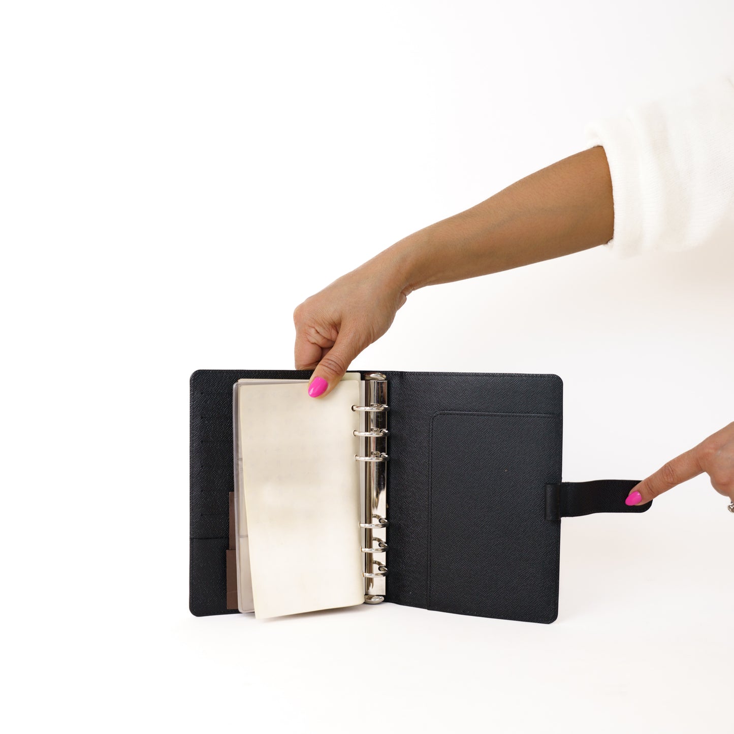 Louis Vuitton Agenda MM in Black Epi Leather 050226A178