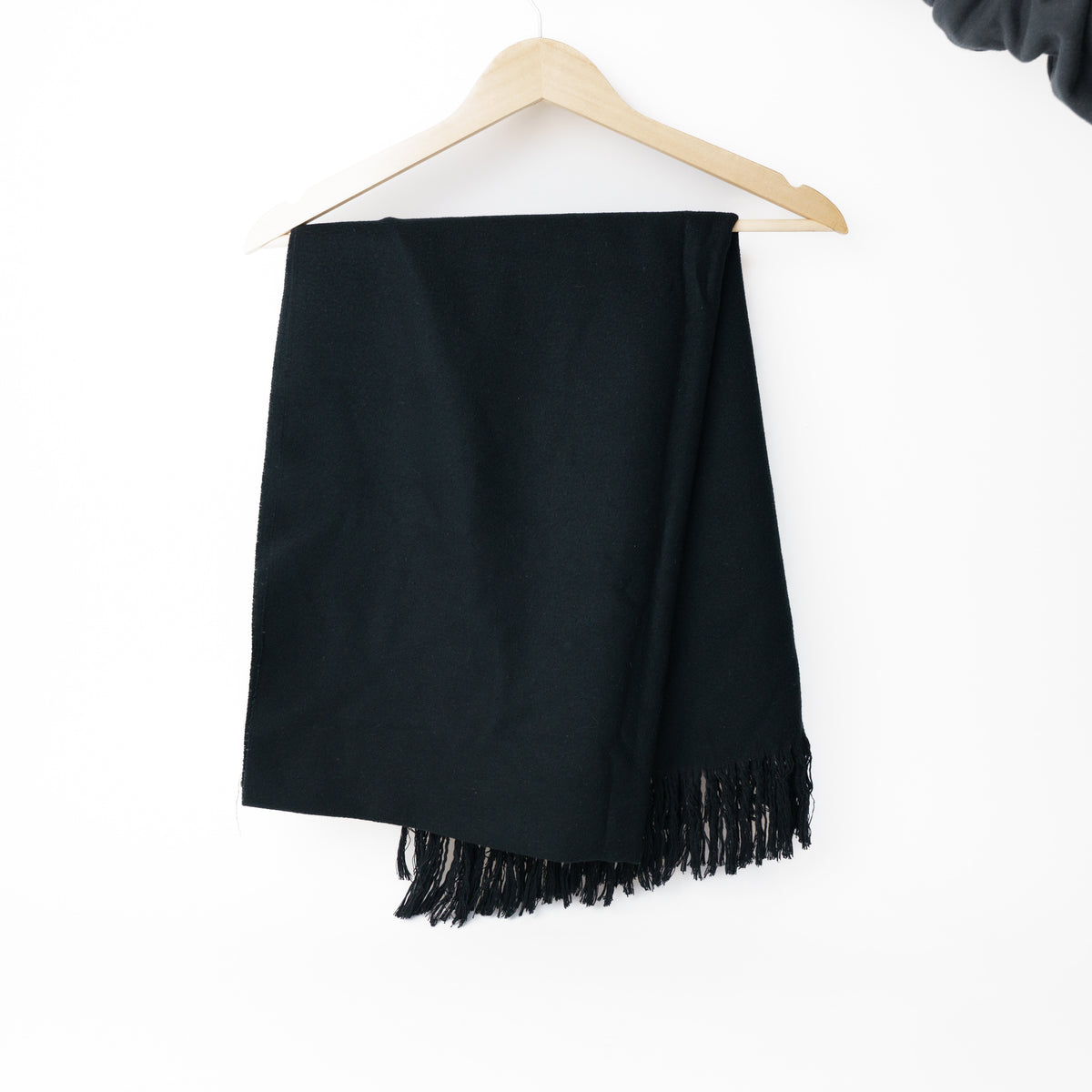 Burberry Cashmere Black Shawl Scarf 150126H01