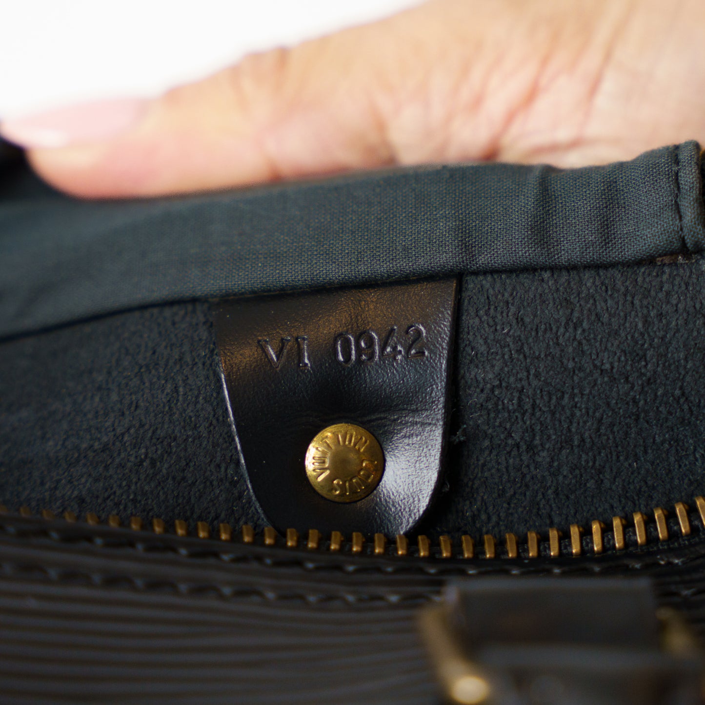 Louis Vuitton Speedy in Black Epi 181225B15