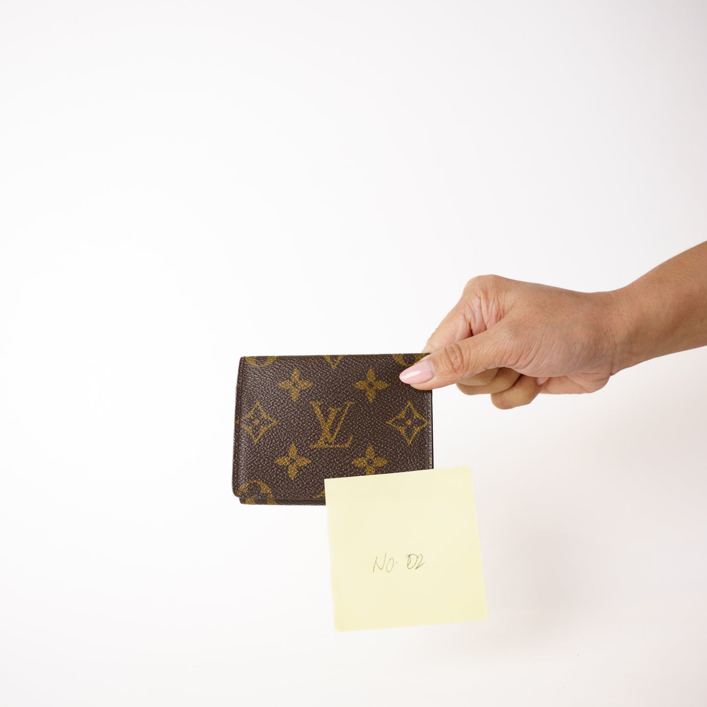 Louis Vuitton Card Holder in Monogram 181225B38