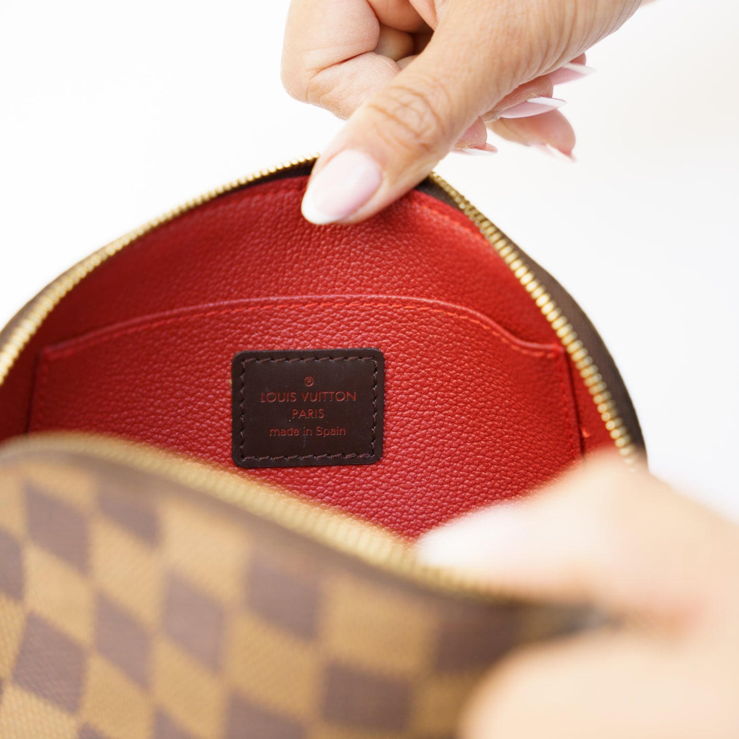 Louis Vuitton Cosmetic Pouch PM in Damier Ebene 230426A18