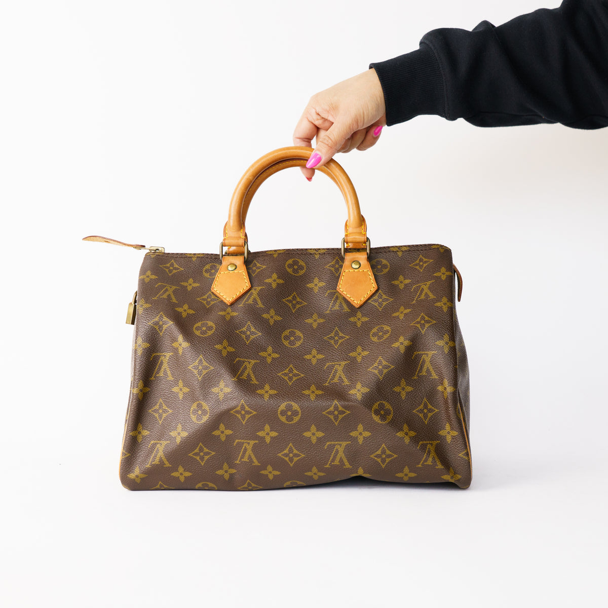 Louis Vuitton 1982 Speedy 30 in Monogram 260226G08