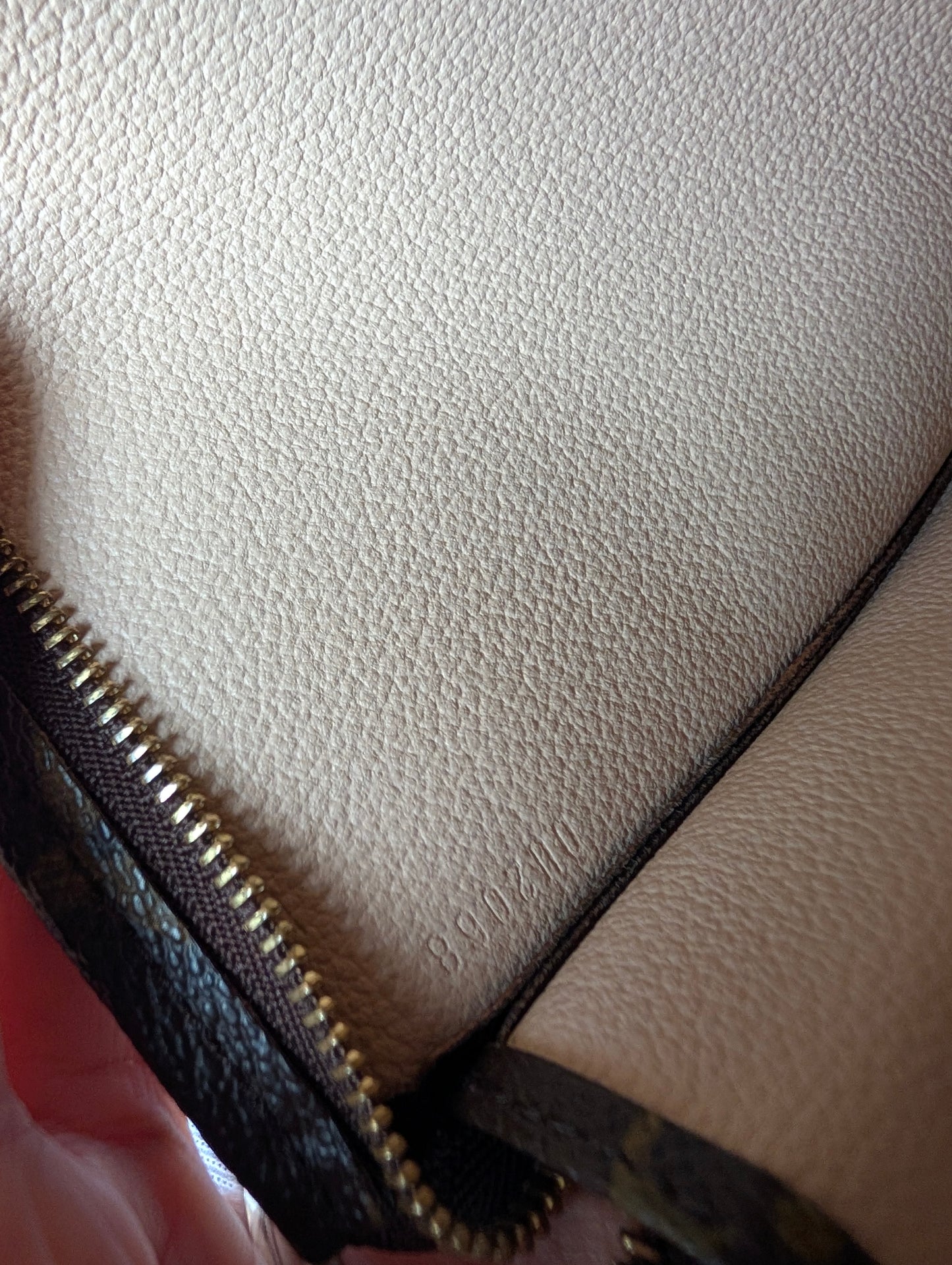 Louis Vuitton 2008 Monogram Toiletry Pouch 19 DU2068