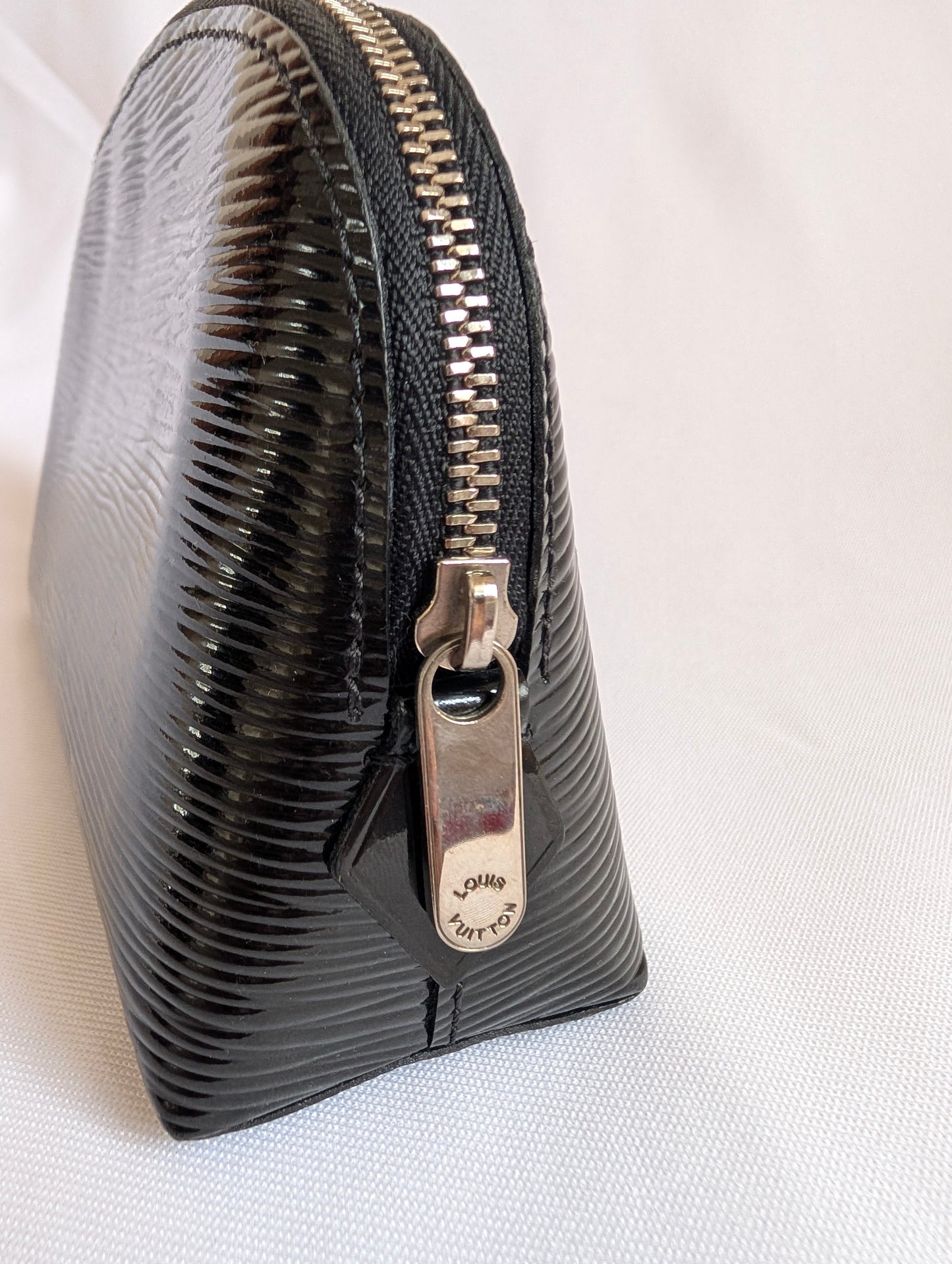 Louis Vuitton 2013 Cosmetic Pouch PM in Black Epi Leather SR1103