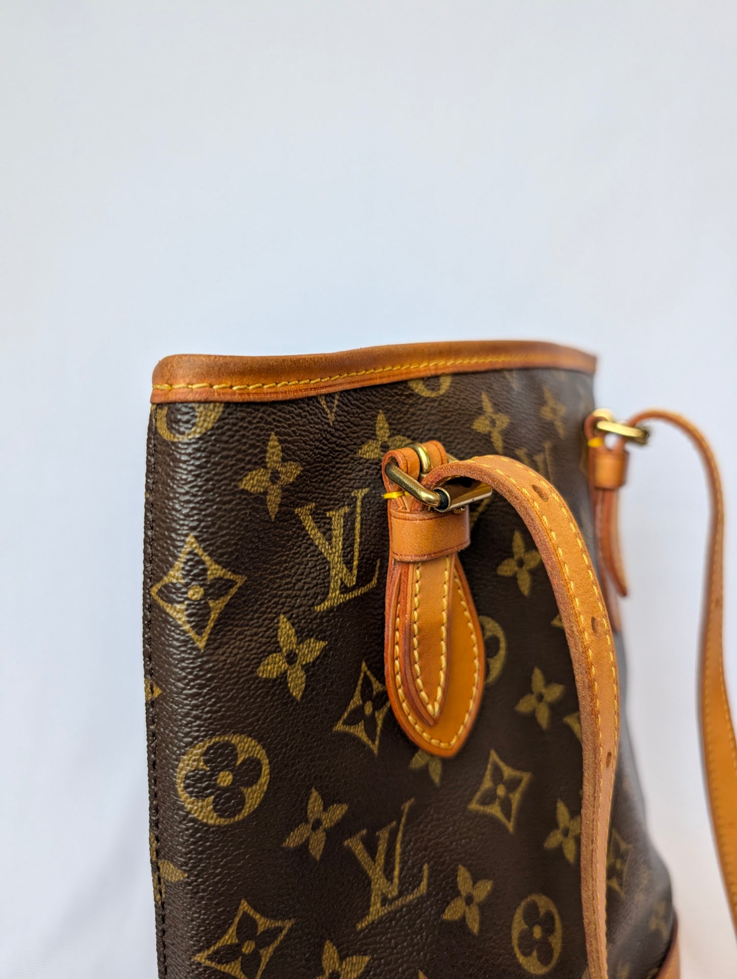 Louis Vuitton 2003 Bucket Bag PM in Monogram Canvas FL0023