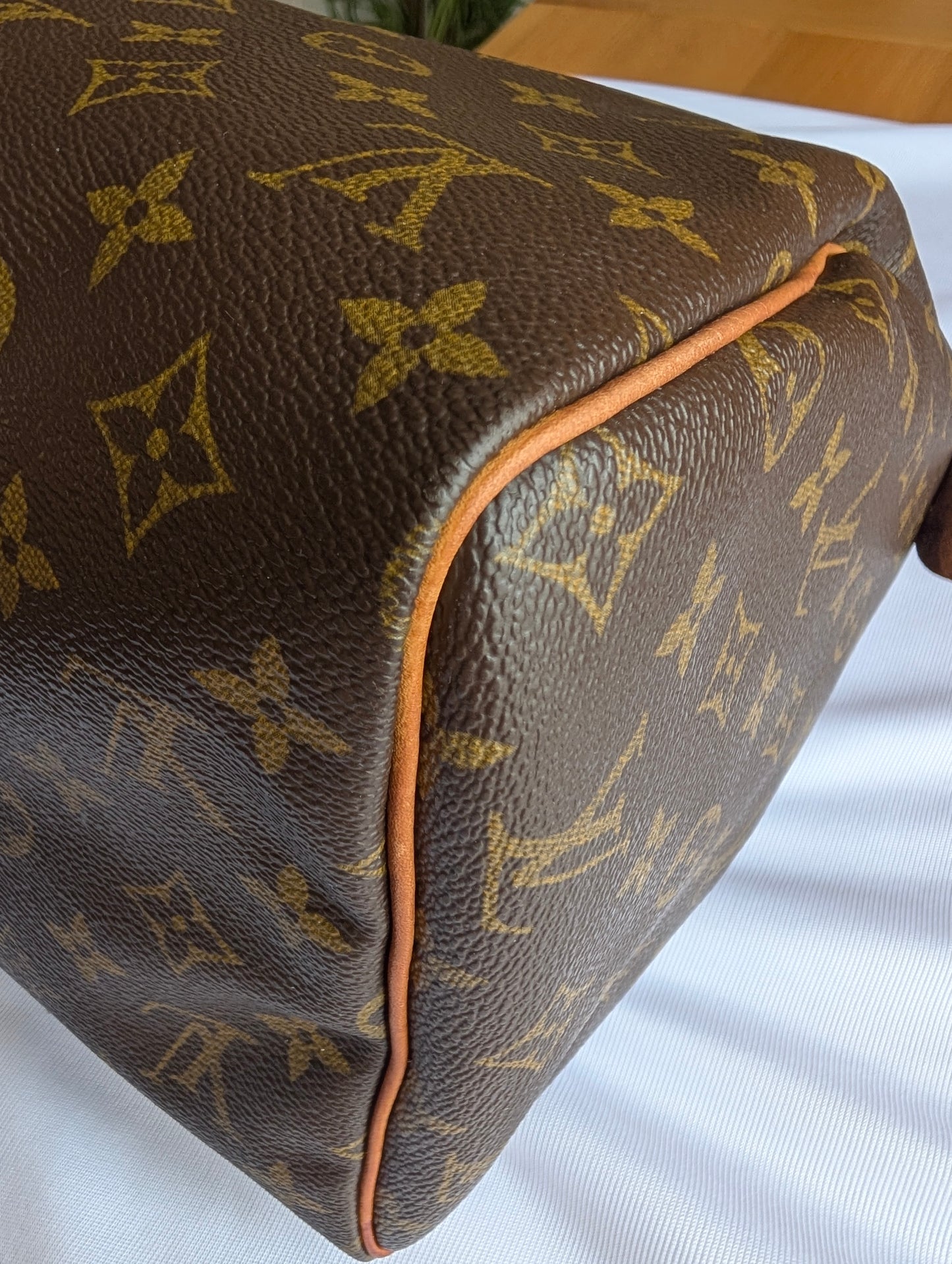 Louis Vuitton Speedy 30 in Monogram TH1010 090426B08