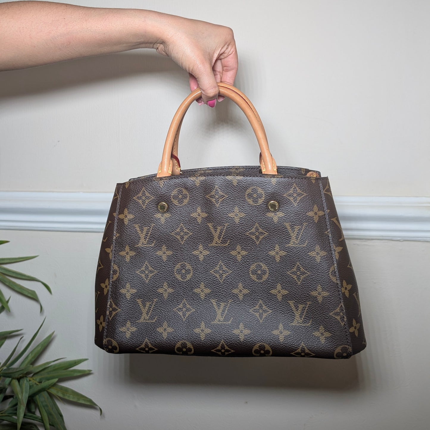 Louis Vuitton Montaigne BB in Monogram Canvas CA2139