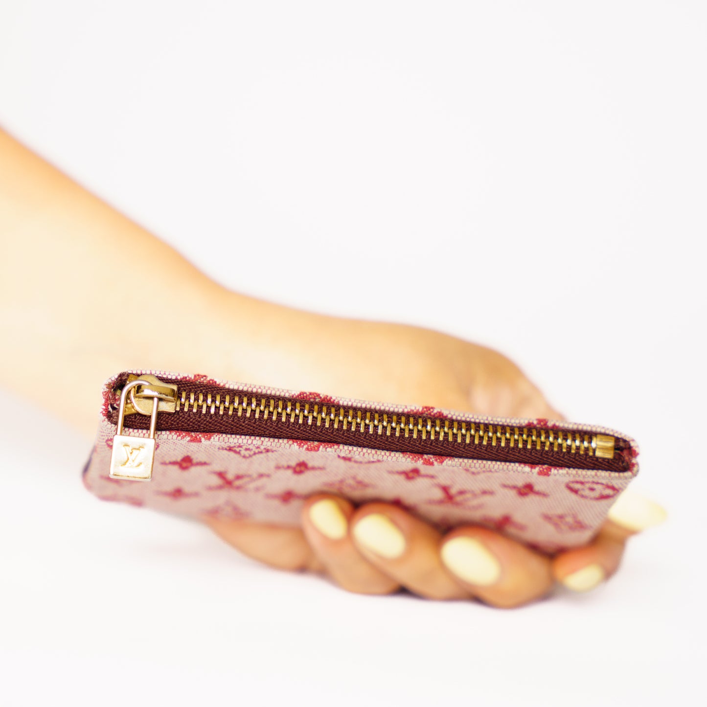 Louis Vuitton Key Pouch Cles in Burgundy Monogram Mini Lin
