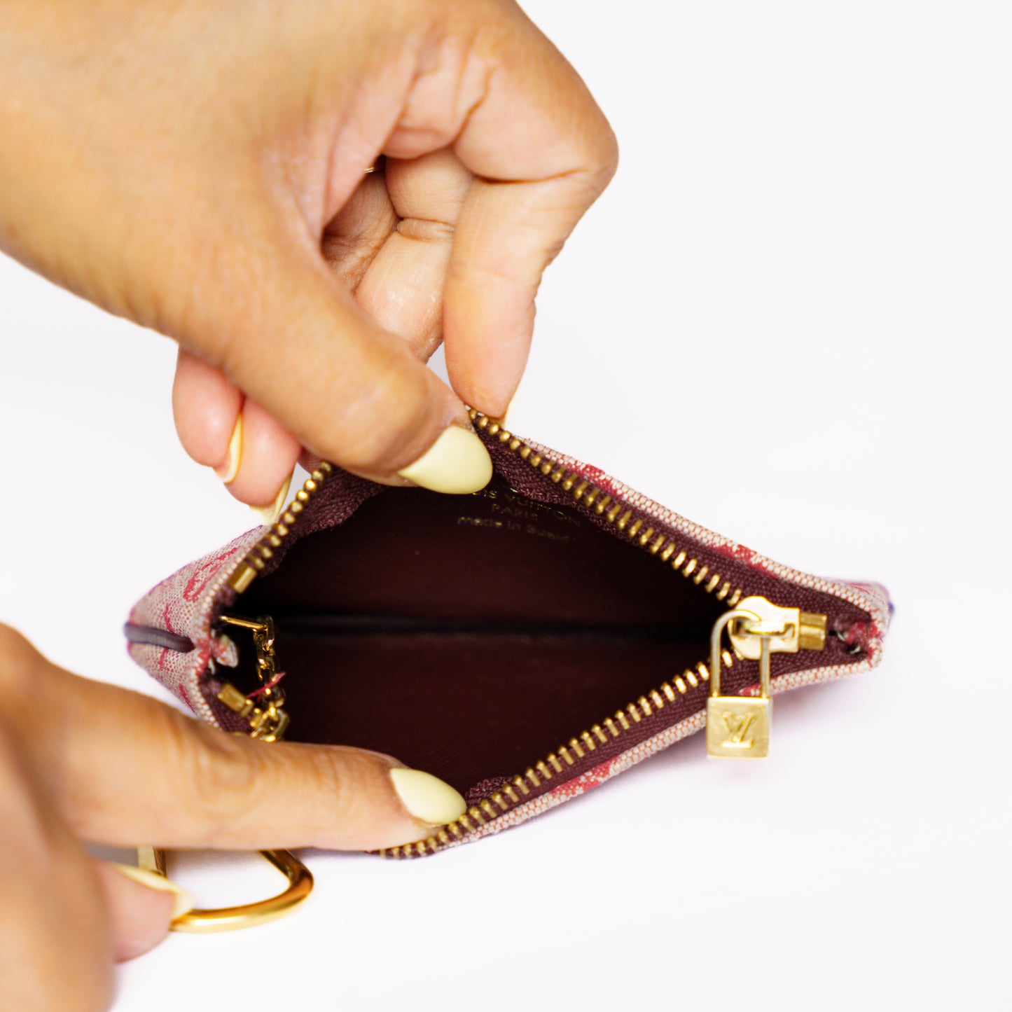 Louis Vuitton Key Pouch Cles in Burgundy Monogram Mini Lin