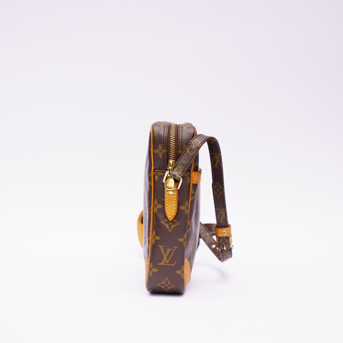Louis Vuitton 2001 Danube Crossbody in Monogram Canvas SL0041