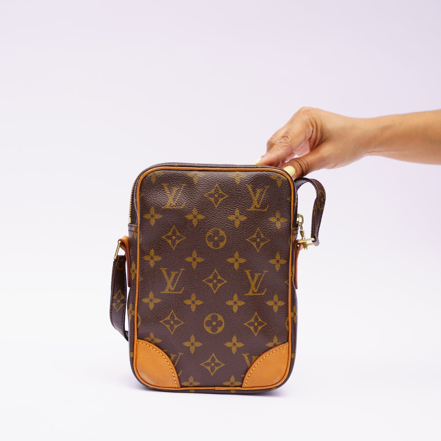 Louis Vuitton 2001 Danube Crossbody in Monogram Canvas SL0041