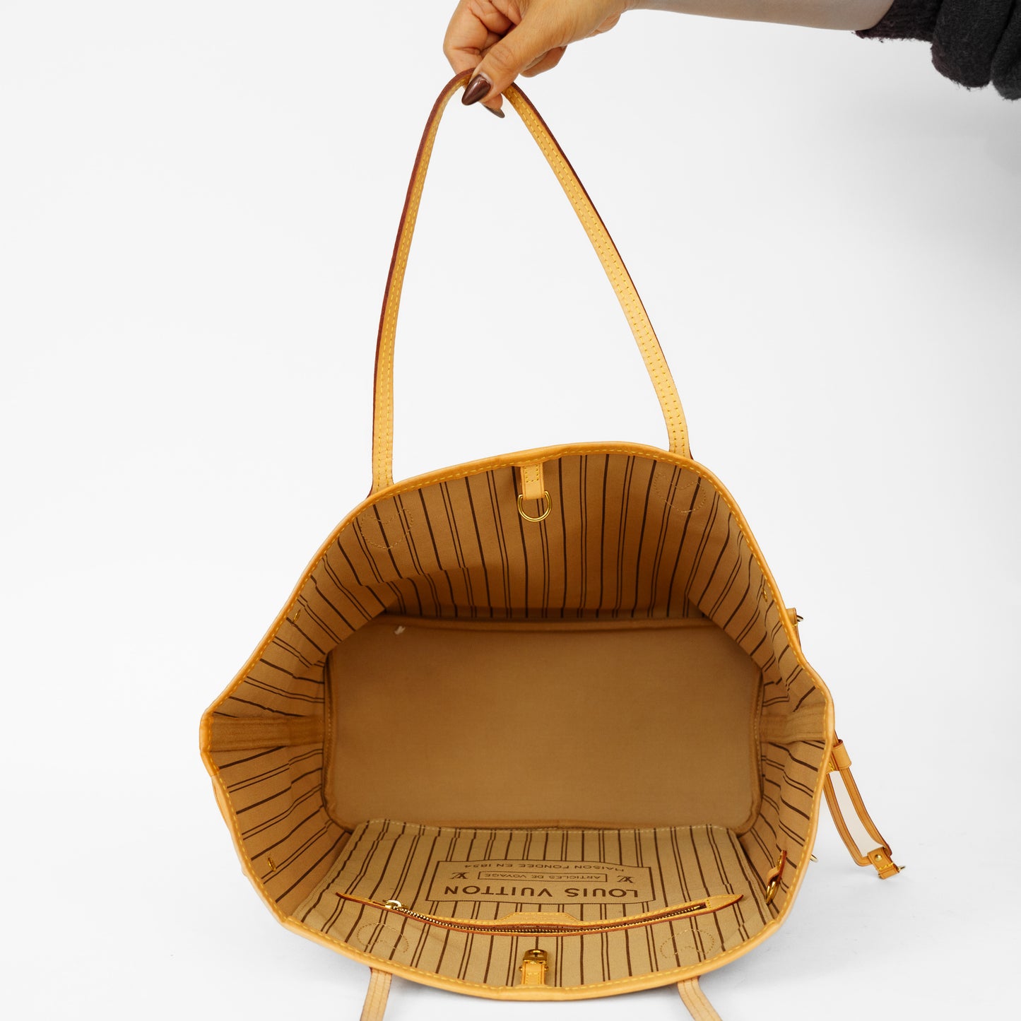 Louis Vuitton Neverfull MM in Monogram Canvas Dark Beige Interior 061125B16