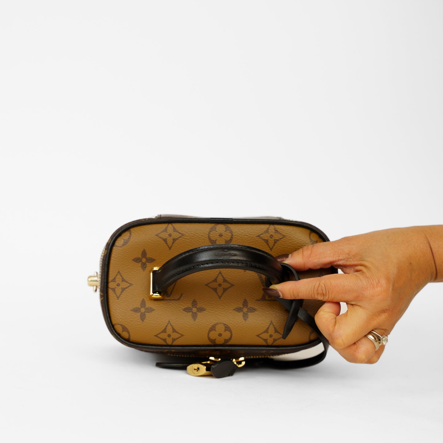 Louis Vuitton Vanity PM Chain Shoulder Bag Reverse Monogram 061125B2