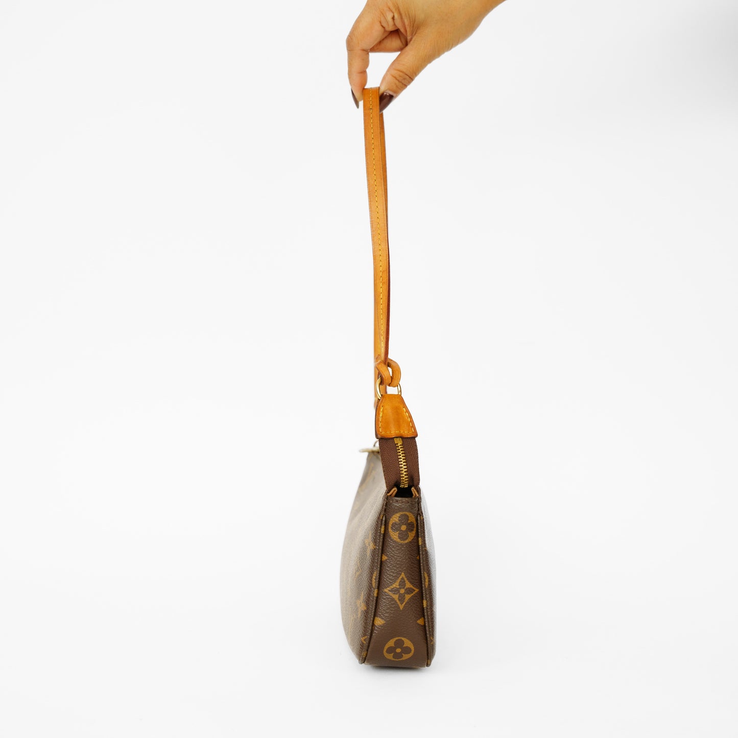 Louis Vuitton Pochette Accessoires in Monogram Canvas 061125B18