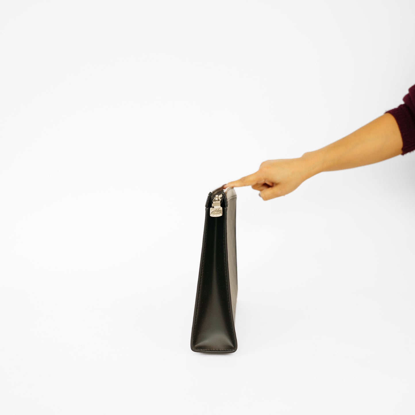 Louis Vuitton Pochette Voyage in Damier Graphite Canvas 061125B23