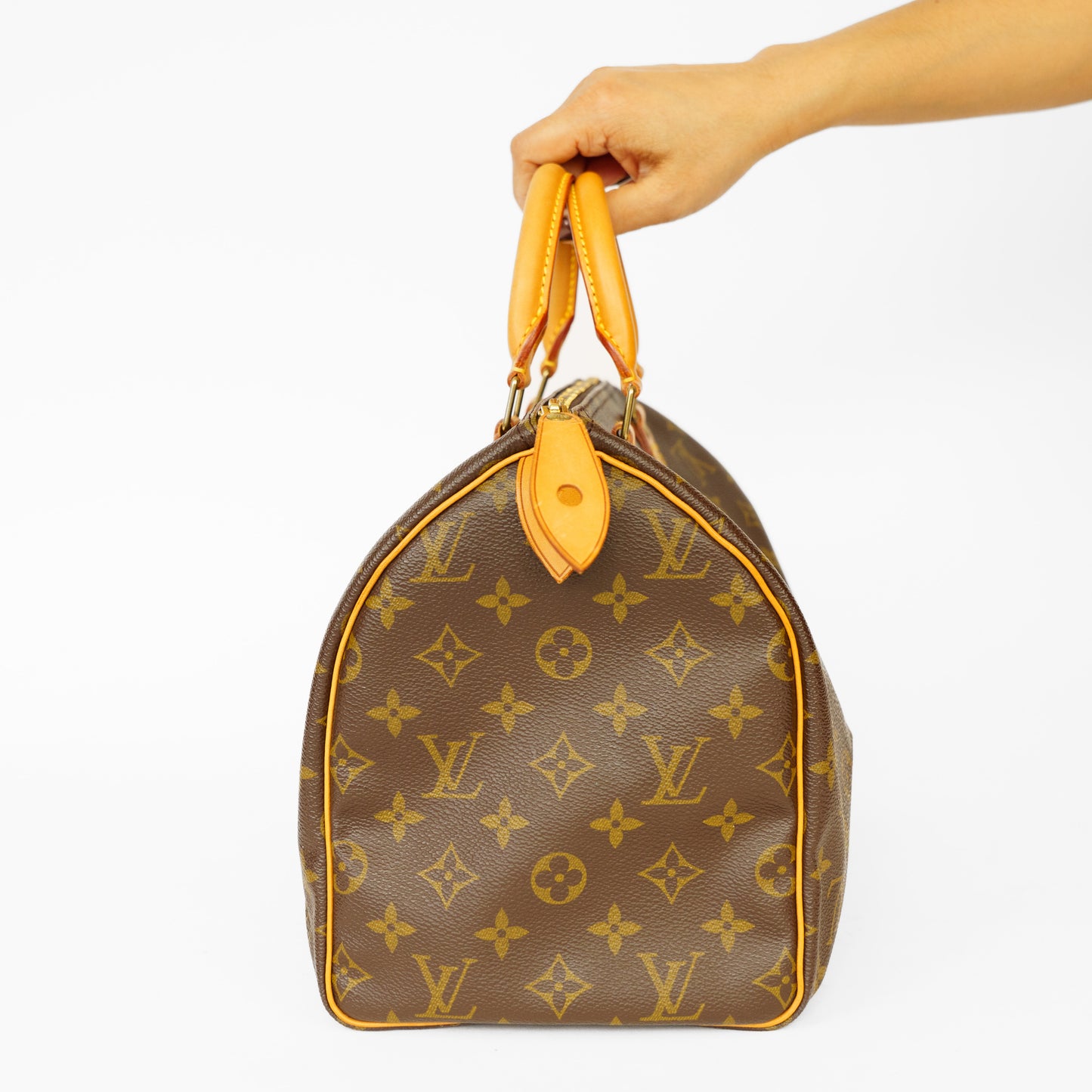 Louis Vuitton Speedy 30 in Monogram Canvas 061125B25