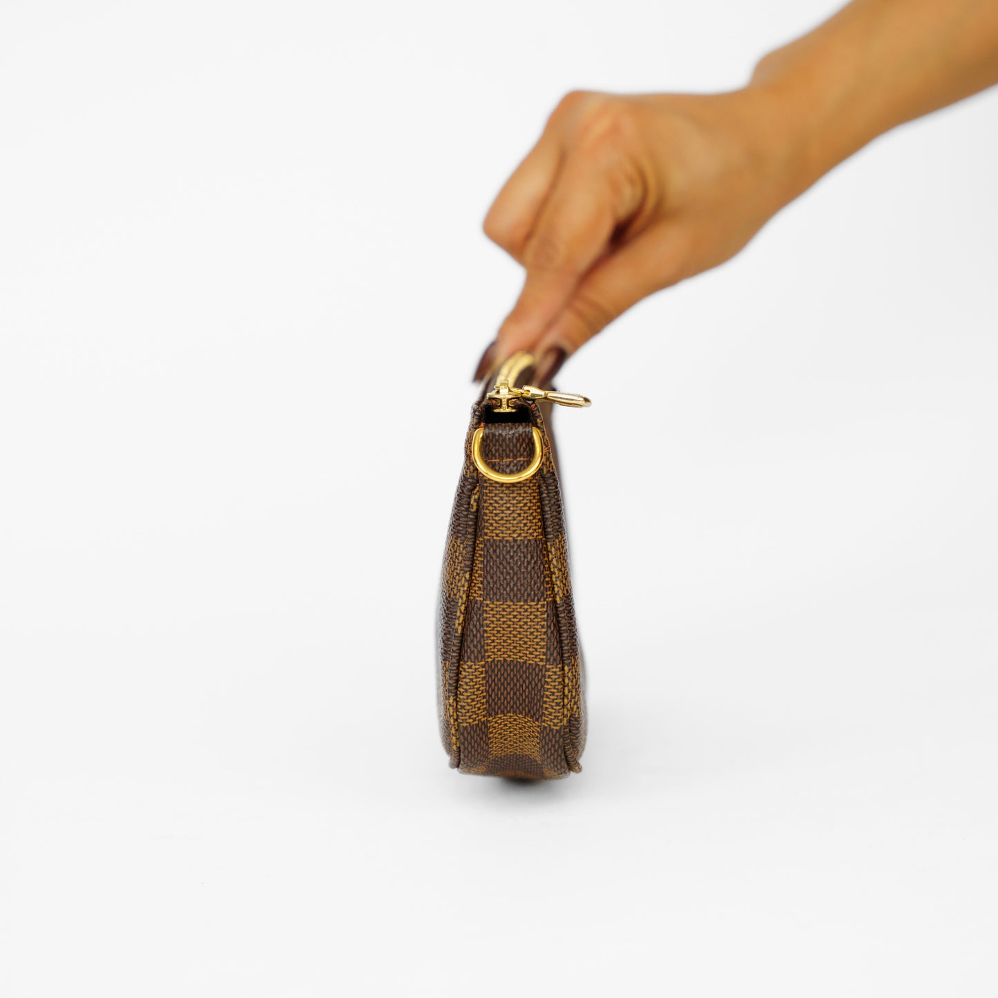 Louis Vuitton Bucket Pouch in Damier Ebene Canvas 061125B37