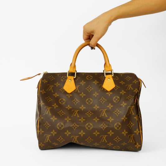 Louis Vuitton Speedy 30 in Monogram Canvas 061125B6