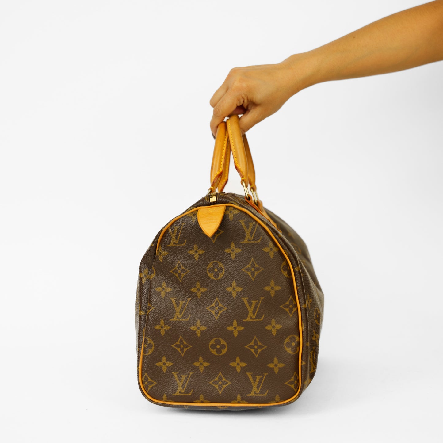 Louis Vuitton Speedy 30 in Monogram Canvas 061125B6
