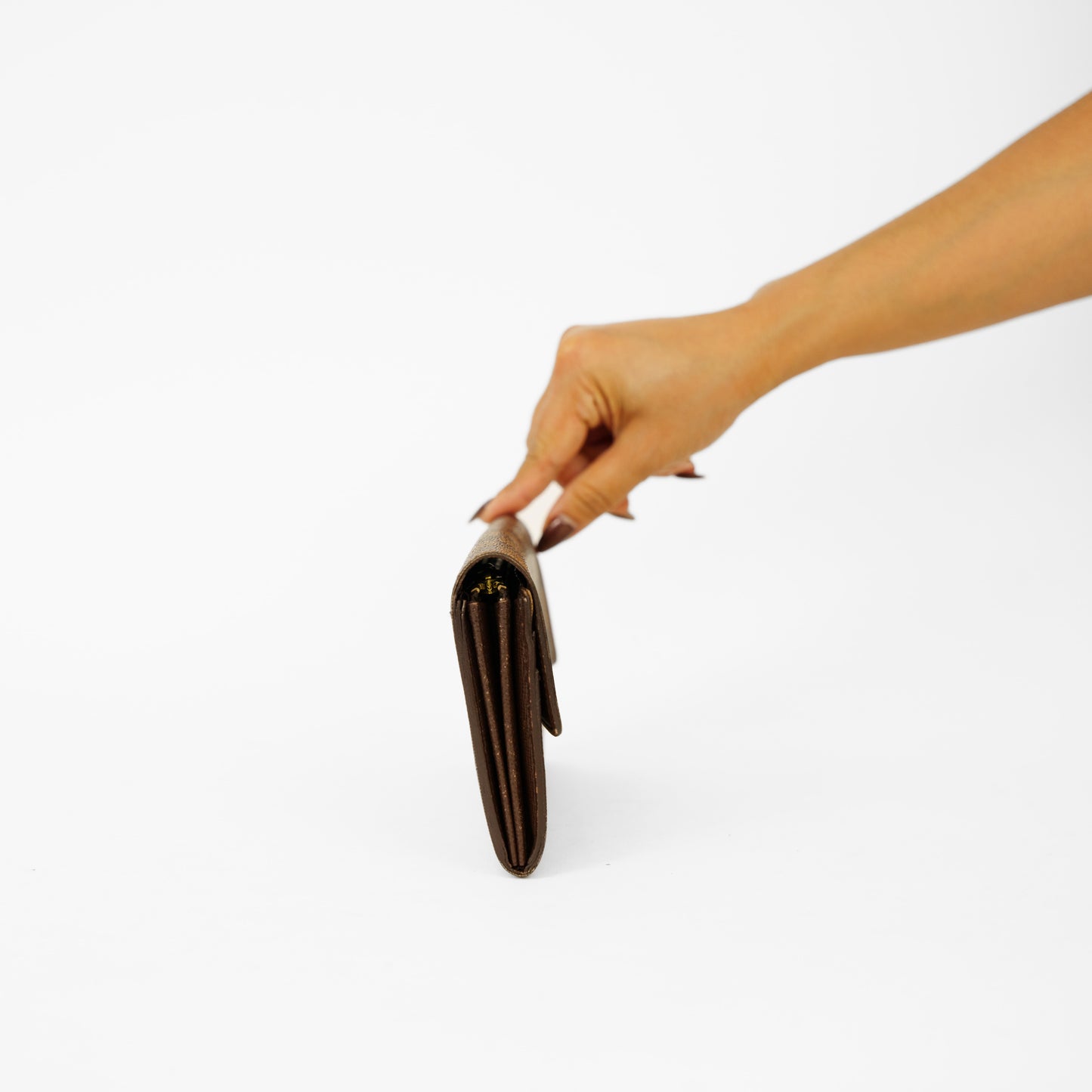 Louis Vuitton Sarah Wallet in Damier Ebene Canvas 061125B10