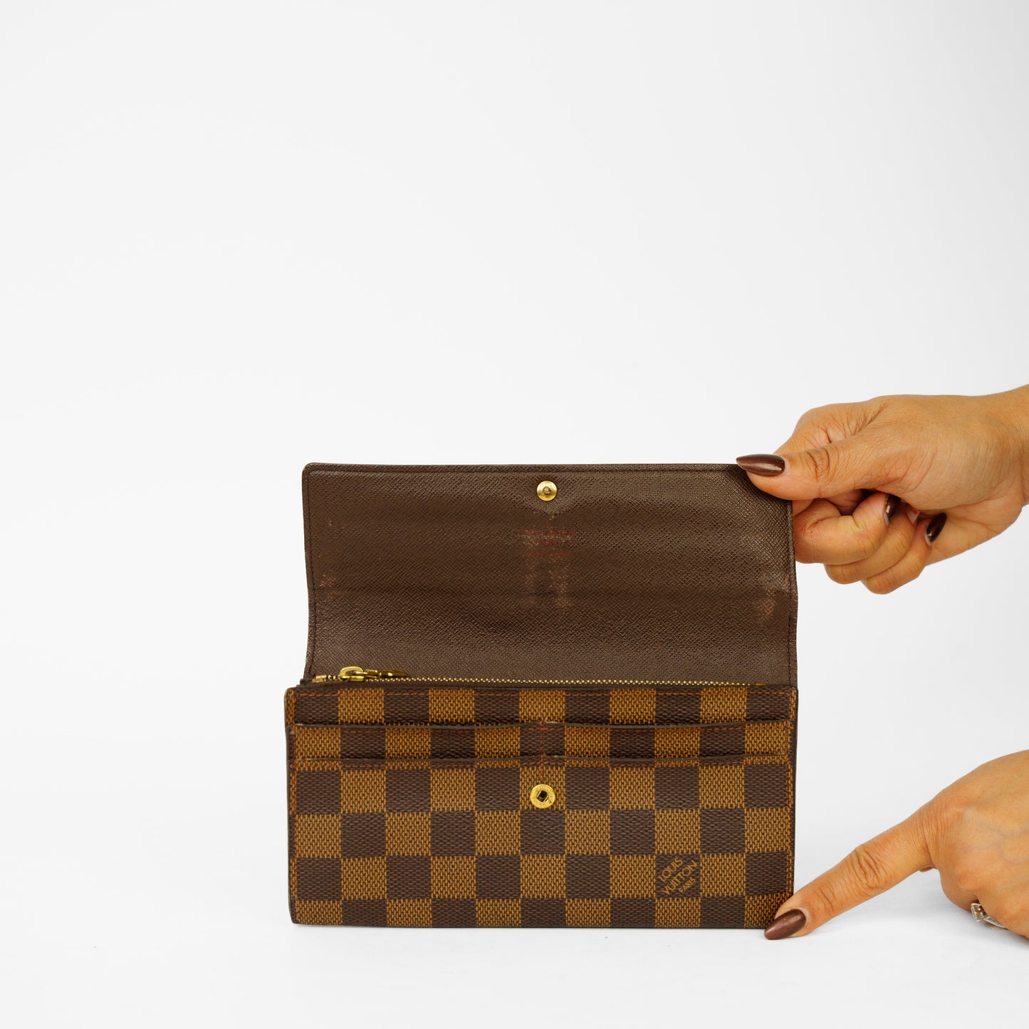 Louis Vuitton Sarah Wallet in Damier Ebene Canvas 061125B10