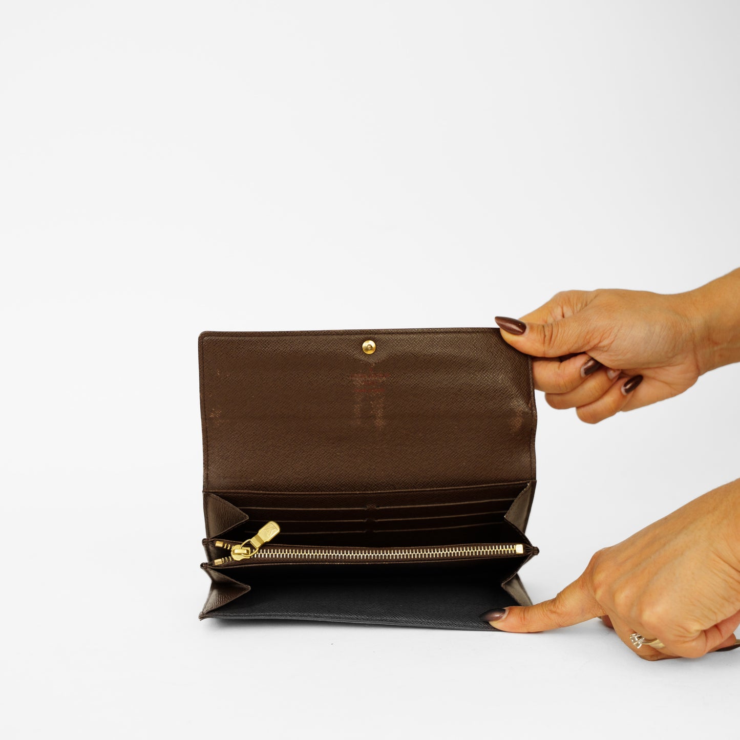 Louis Vuitton Sarah Wallet in Damier Ebene Canvas 061125B10