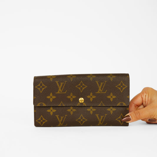 Louis Vuitton Vintage Wallet in Monogram Canvas 061125B11