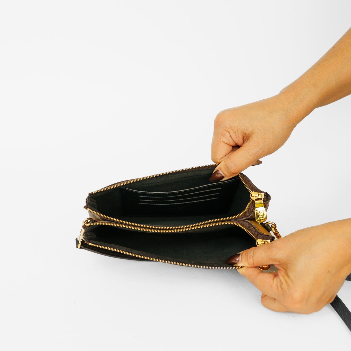 Louis Vuitton Double Zip Pochette in Reverse Monogram Canvas 061125B13