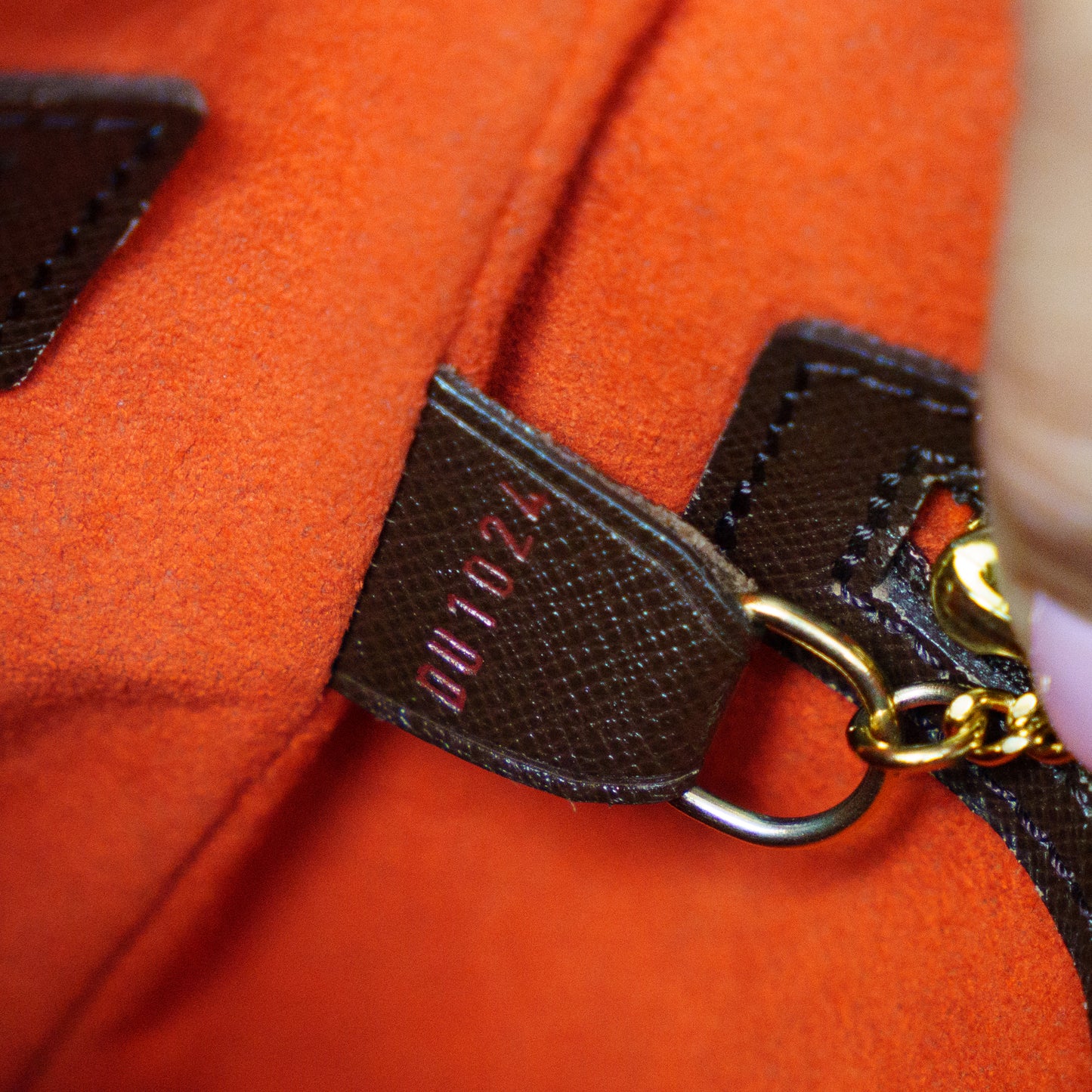 Louis Vuitton Bucket Bag and Pouch in Damier Ebene Canvas 131125B13