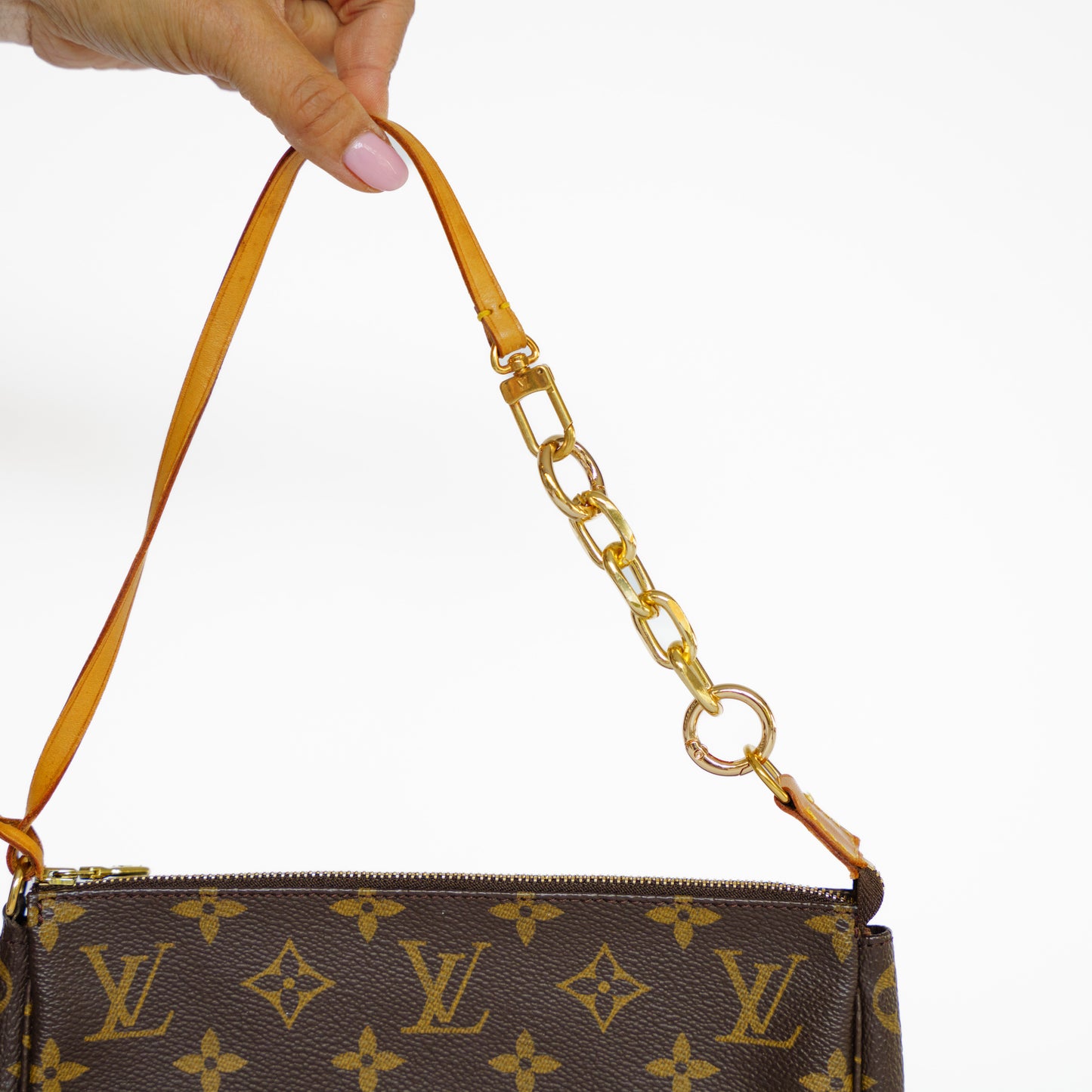 Chain Extender in Gold Hardware 131125B14