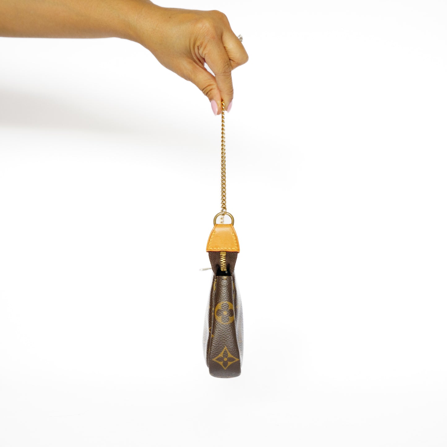 Louis Vuitton Mini Pochette Accesoires in Monogram Canvas 131125B16