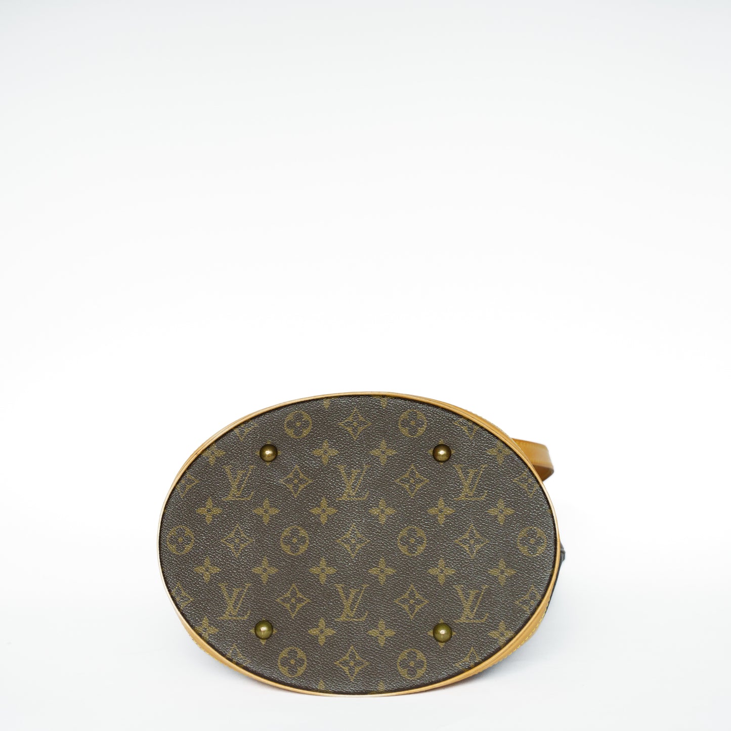Louis Vuitton Bucket Bag GM in Monogram Canvas 131125B195