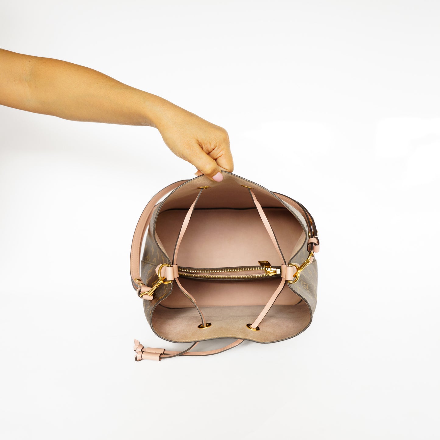 Louis Vuitton Neo Noe in Monogram in Rose Ballerine 131125B5