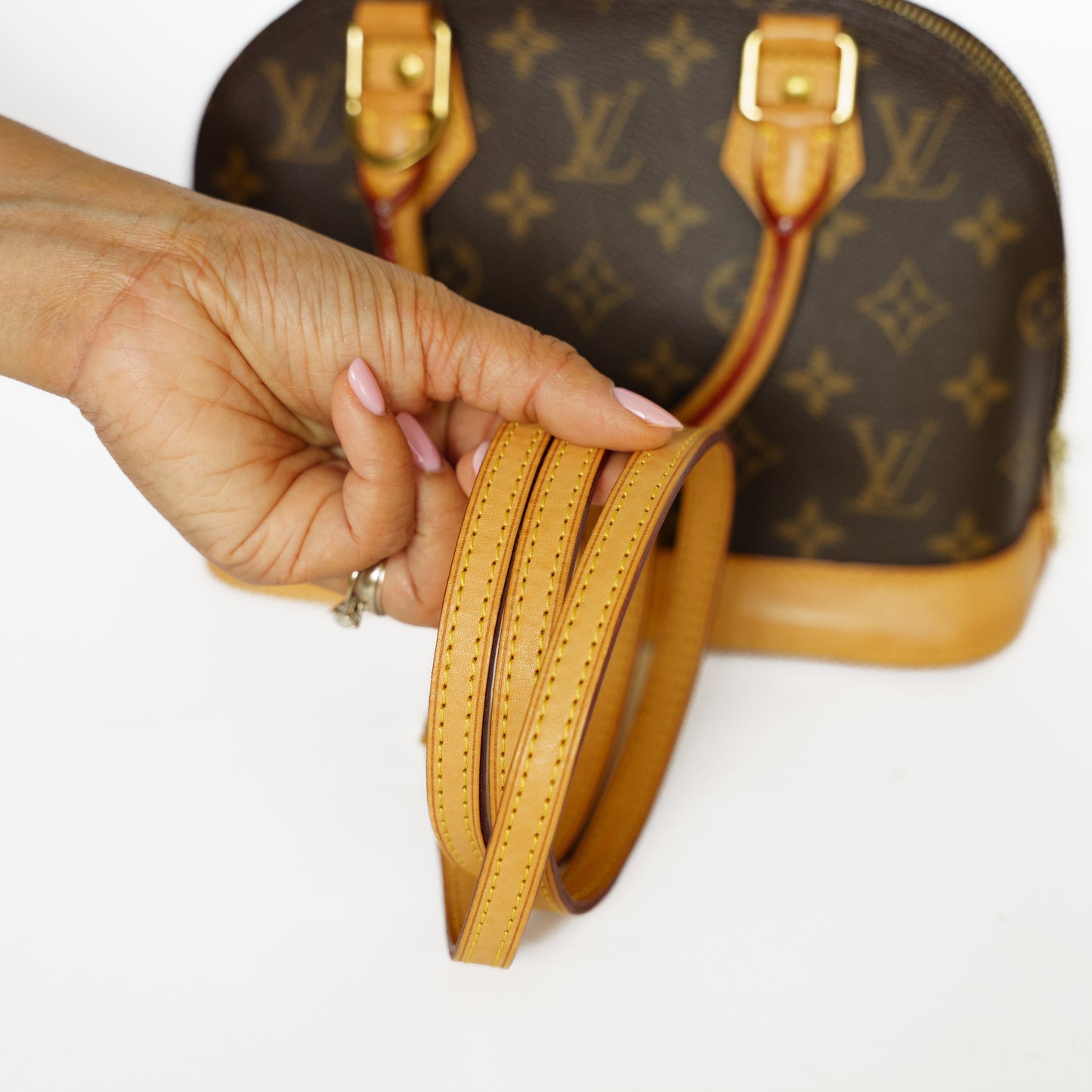 Louis Vuitton Alma BB in Monogram Canvas 131125B7