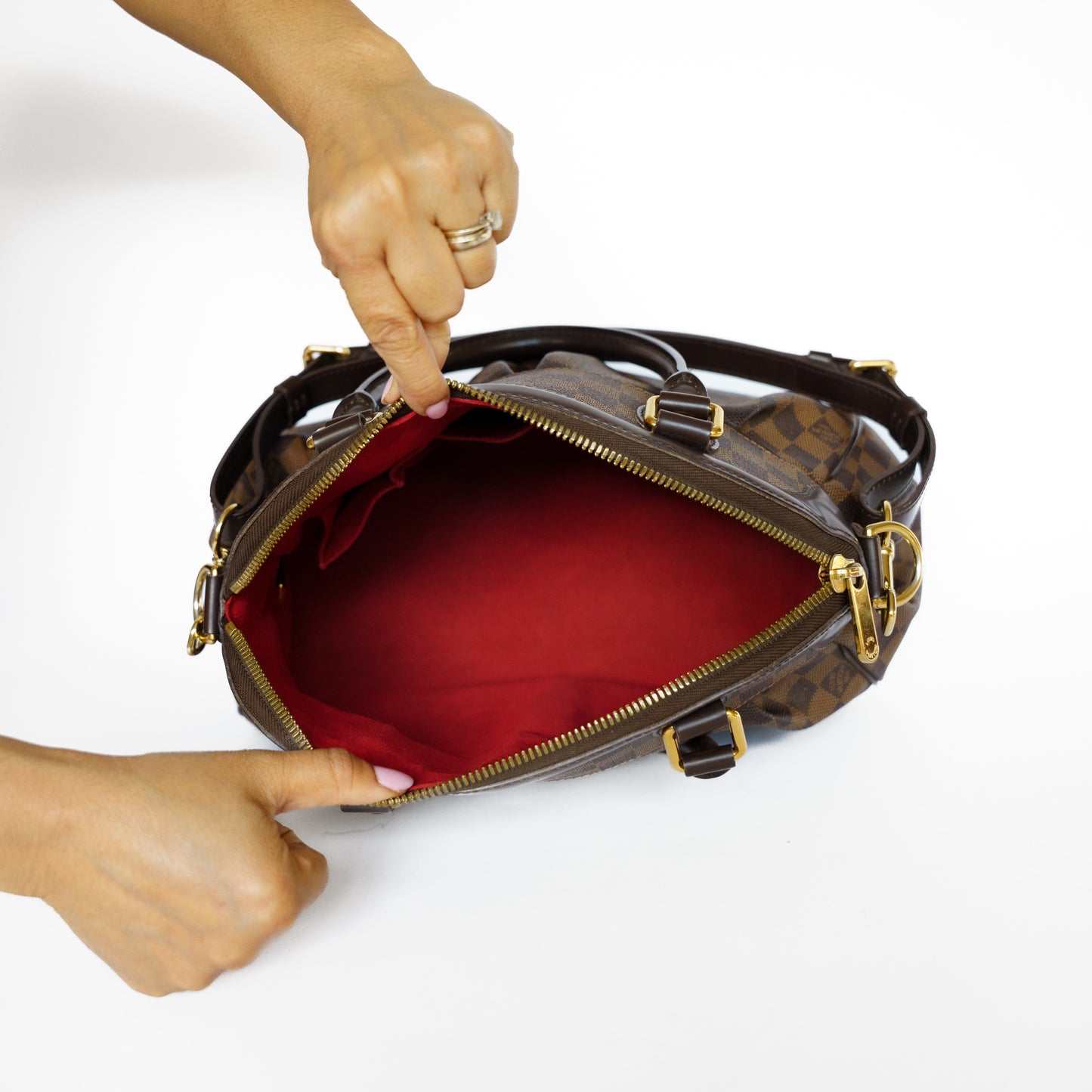 Louis Vuitton Trevi PM in Damier Ebene Canvas 131125B10