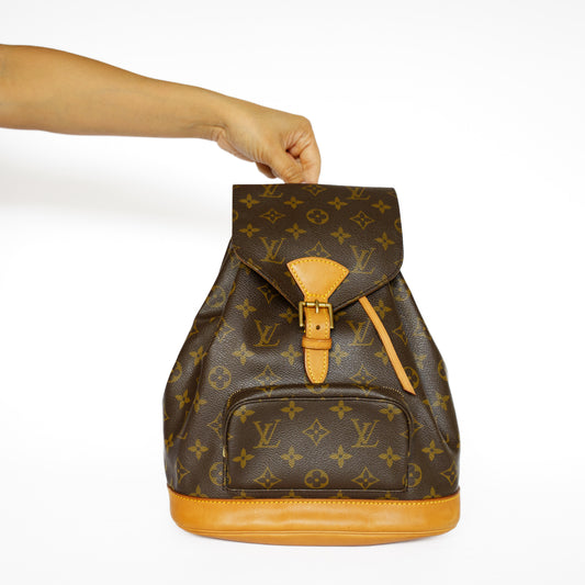 Louis Vuitton Montsouris MM in Monogram Canvas 131125B11