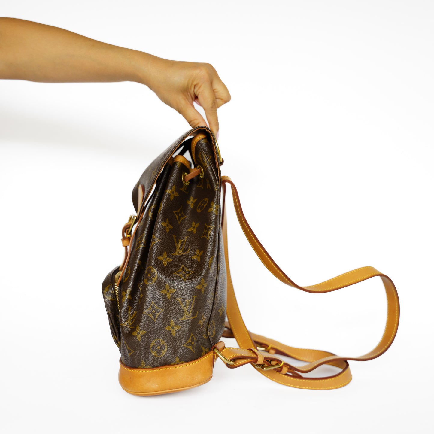 Louis Vuitton Montsouris MM in Monogram Canvas 131125B11