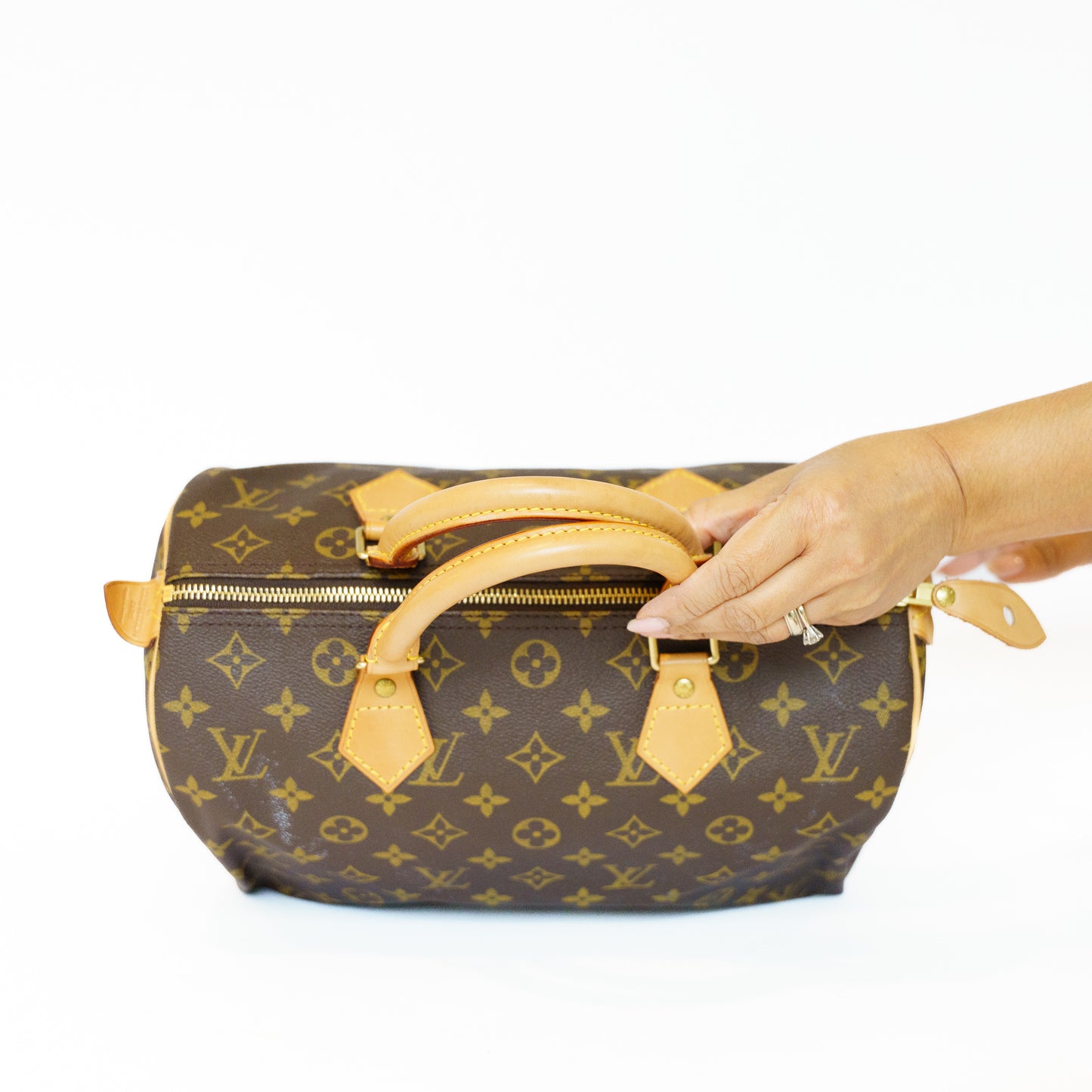 Louis Vuitton Speedy 30 in Monogram TH0090 141025B107