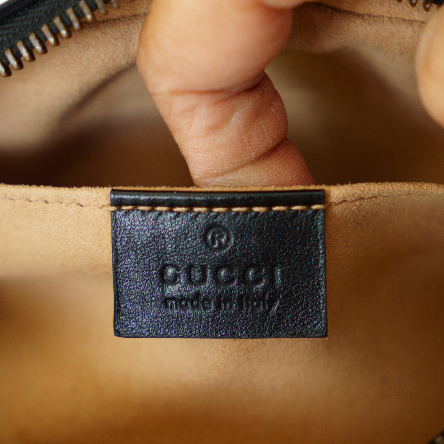 Gucc Mini i Marmont  Camera Bag in Black Leather