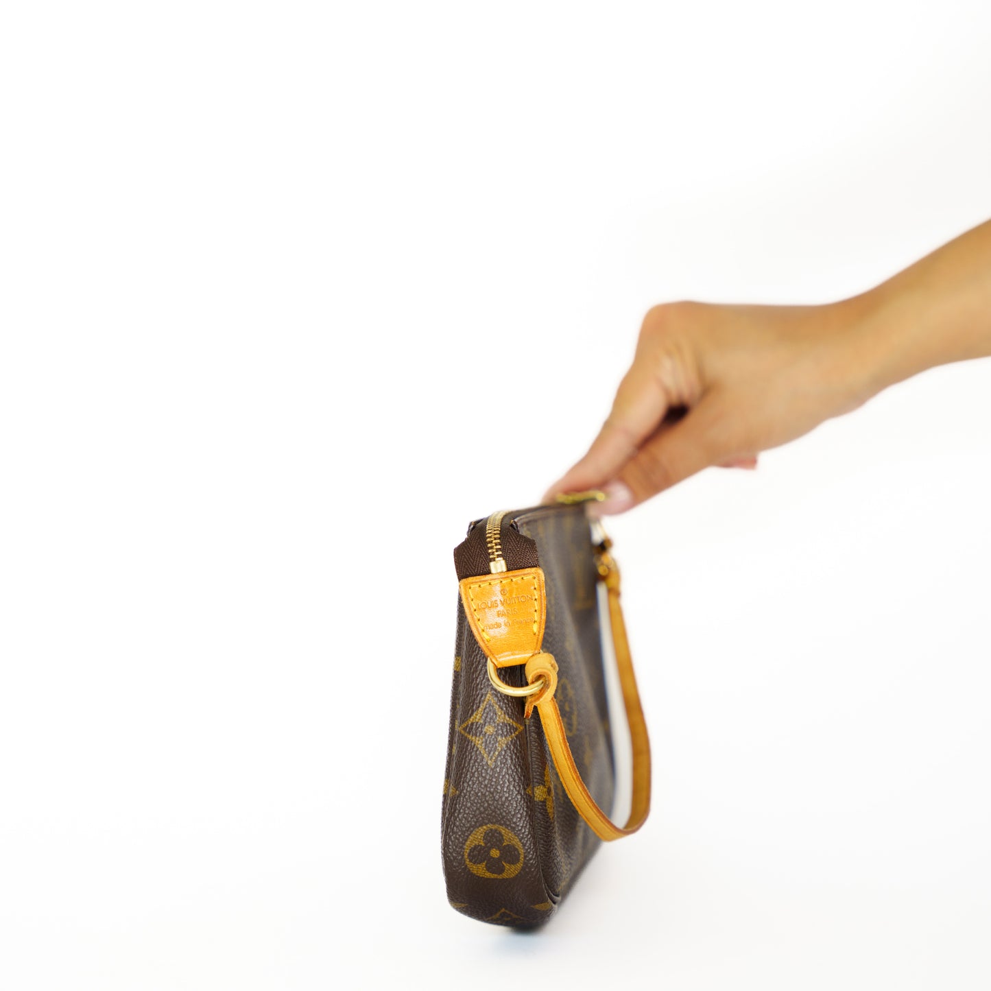 Louis Vuitton Monogram Pochette Accessoires AR1928