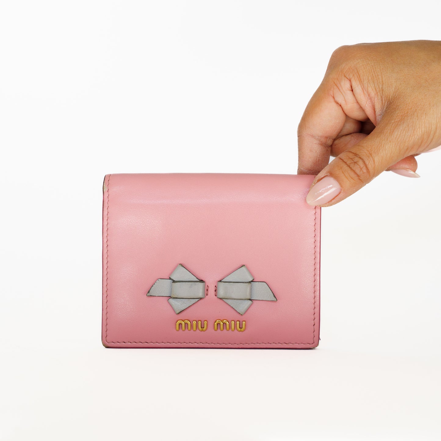 Miu Miu Card Holder Bifold in Pink with a Bow 250925B227