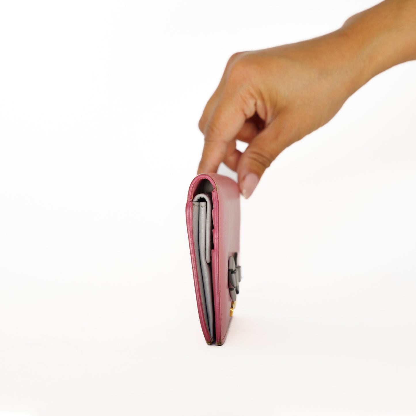 Miu Miu Card Holder Bifold in Pink with a Bow 250925B227