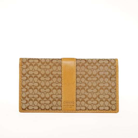 Coach Bifold Long Wallet in Light Brown
