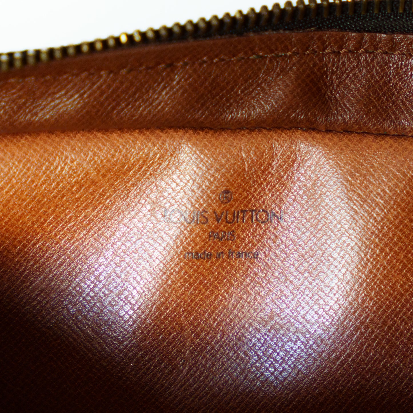 Louis Vuitton Saint Germain Crossbody Bag in Monogram Canvas MI8908 250925B47